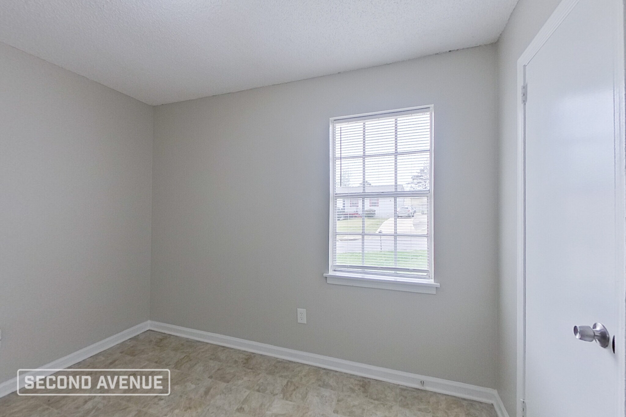 Building Photo - 1739 Huntington Dr