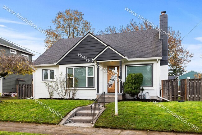 Primary Photo - Modern Elegance Meets Campus Convenience: ...