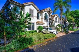 Building Photo - 133 Colonade Cir