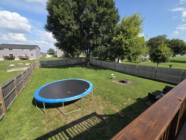 Building Photo - 4121 Mockingbird Ln