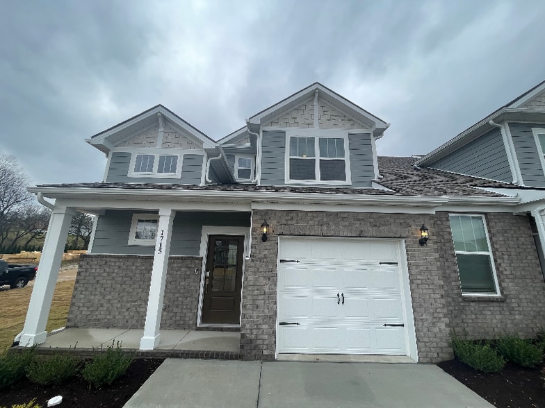 Primary Photo - 1715 Manuka Ln