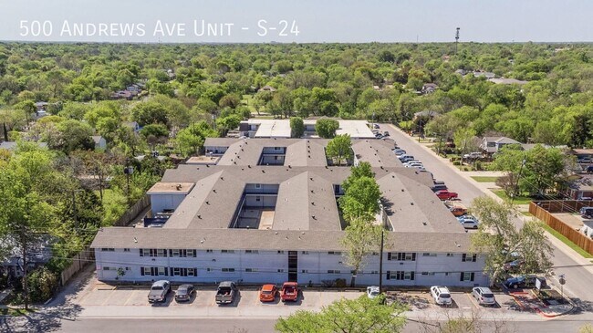 Building Photo - 500 Andrews Ave
