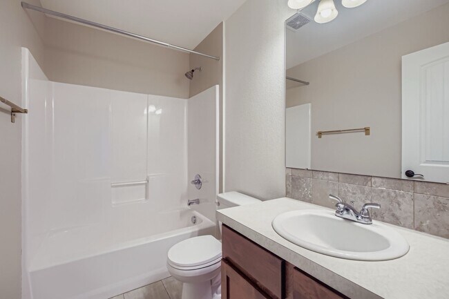 Building Photo - 464 Wind River Dr