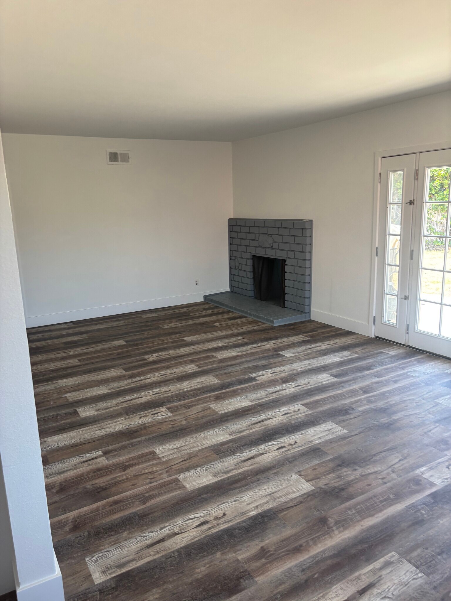 Building Photo - 12349 Glamis St