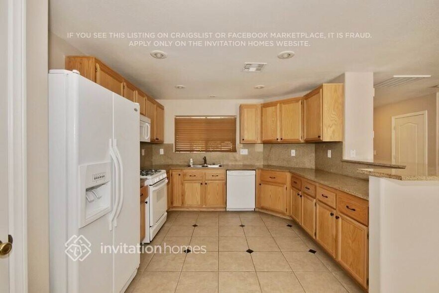 Building Photo - 2621 Cedar Bird Dr