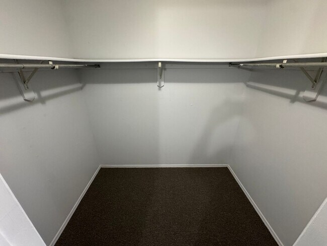 Building Photo - 1322 S Fountian Street