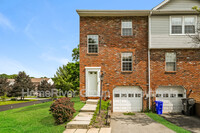 Building Photo - 331 Carters Grove Dr