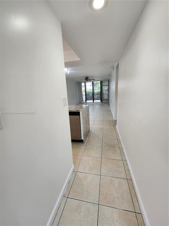 Building Photo - 8441 Forest Hills Dr