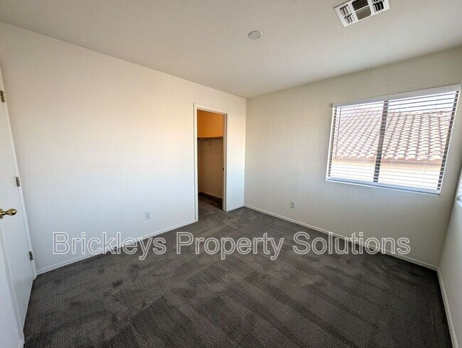 Building Photo - 3393 E Wyatt Way