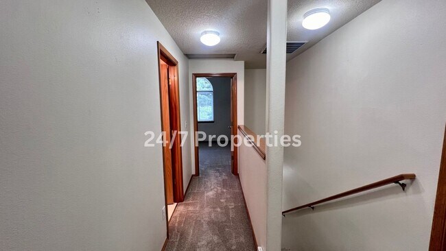 Building Photo - 90 Alder St