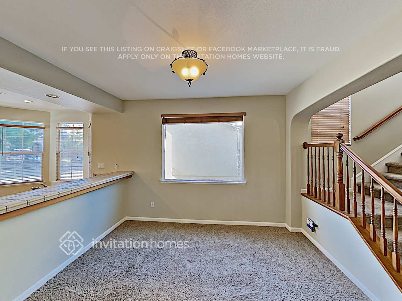 Building Photo - 2405 White Dr