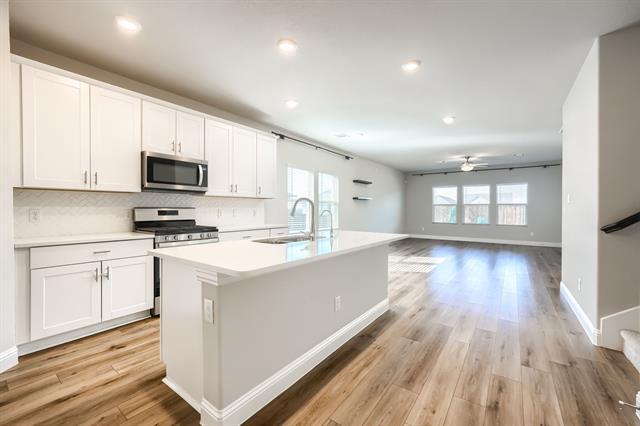 Building Photo - 1328 Cress Gdn Ln