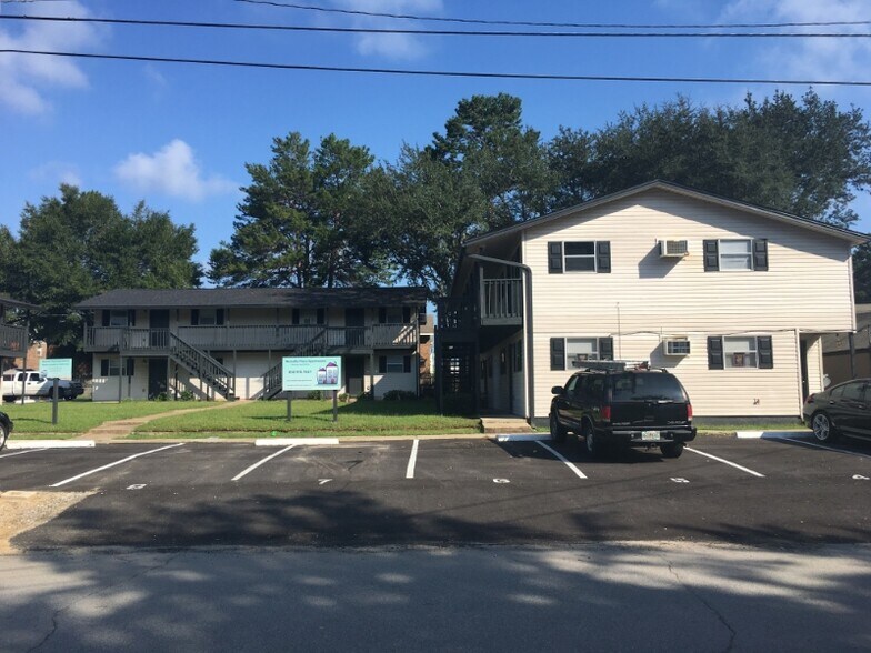 Building Photo - 1409 29th St