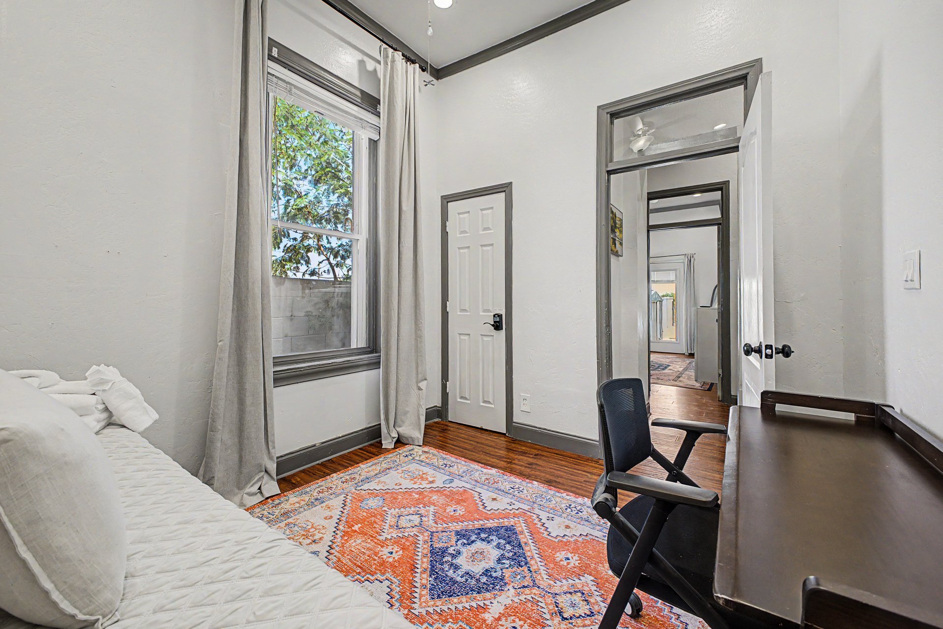 Building Photo - 1150 E Pierce St