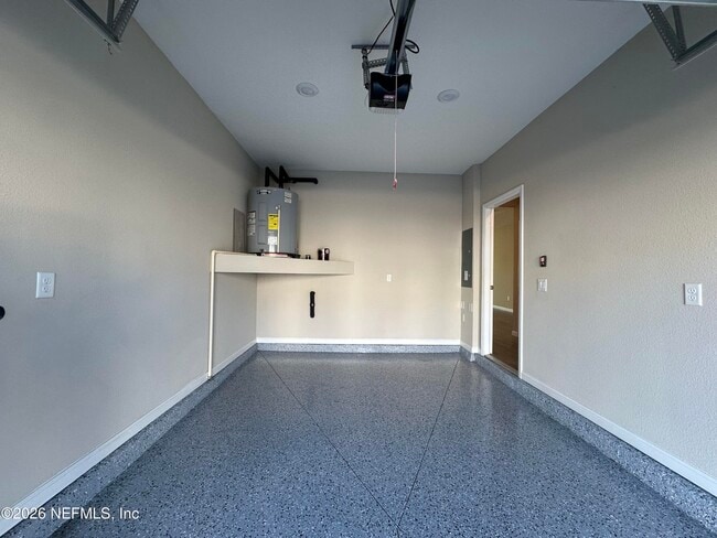Building Photo - 12835 Josslyn Ln