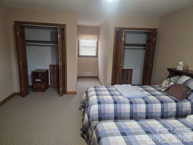 Building Photo - 1568 Triplett Rd