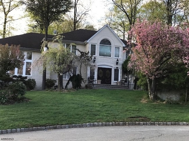 Building Photo - 5 New Castle Ct