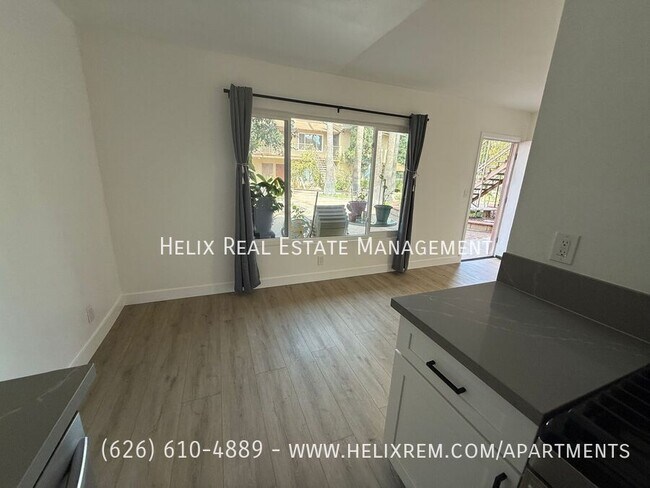 Building Photo - 1623 S Walnut St