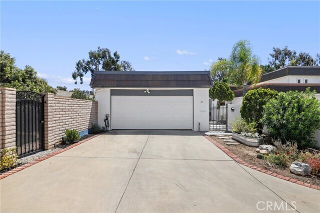 Building Photo - 24 Rockrose Way