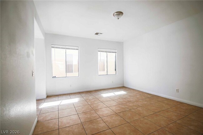 Building Photo - 4420 Pacific Crest Ave