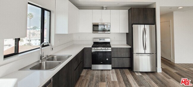 Building Photo - 2465 Purdue Ave