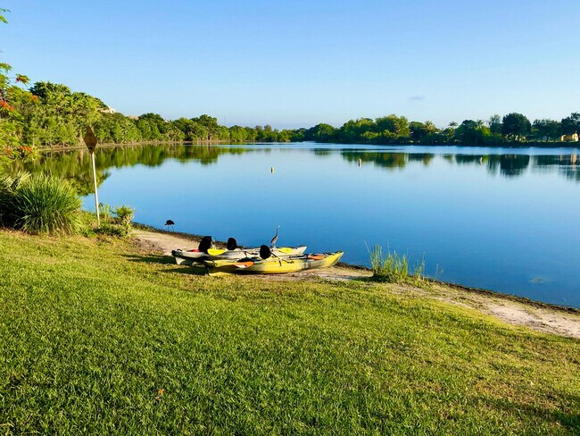 Building Photo - 2116 SE Eatonville Dr