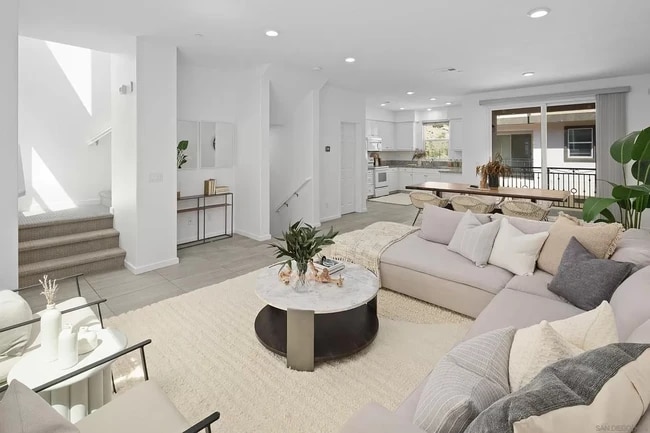 Living Room, Kitchen, Dining Room on the 2nd Fllor - 357 Mission Terrace Ave