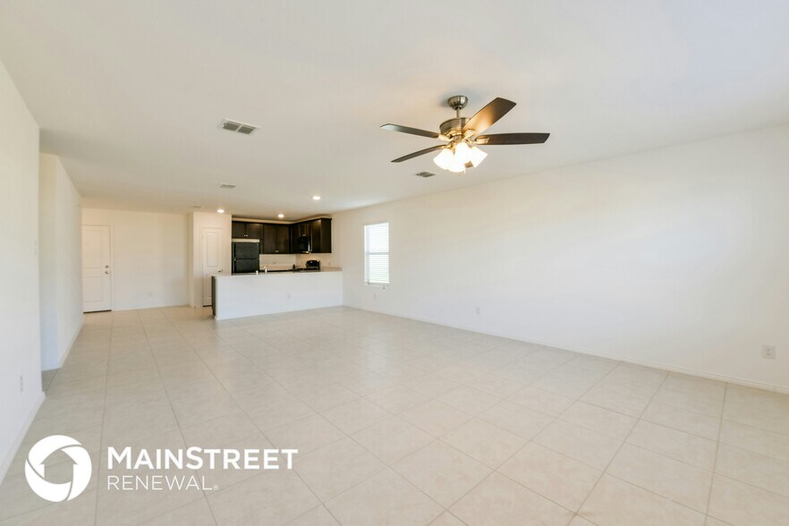 Building Photo - 340 Dry Cyn Wy