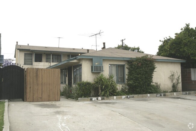 Primary Photo - 6759 Cherry Ave