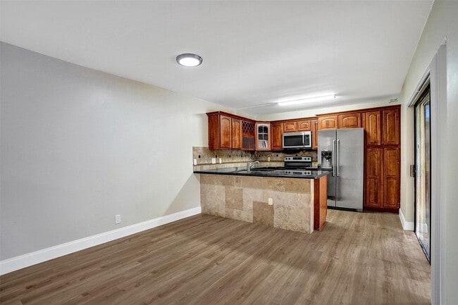 Building Photo - 4872 NW 95th Ave