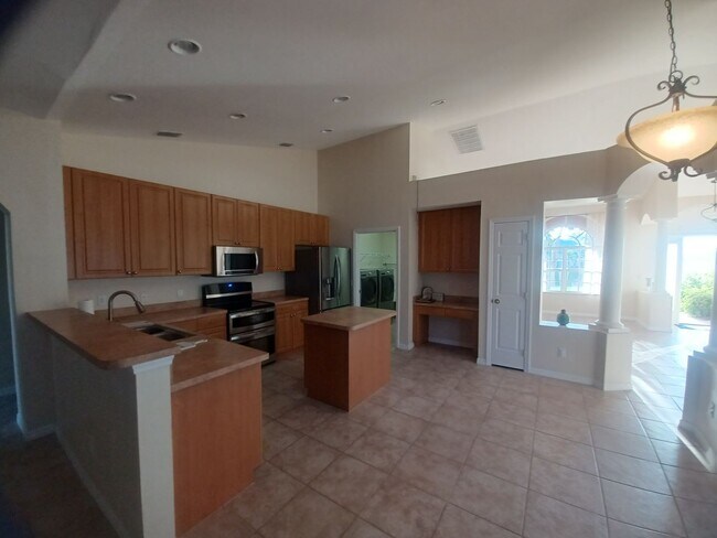 Building Photo - 2117 NW 14th Terrace