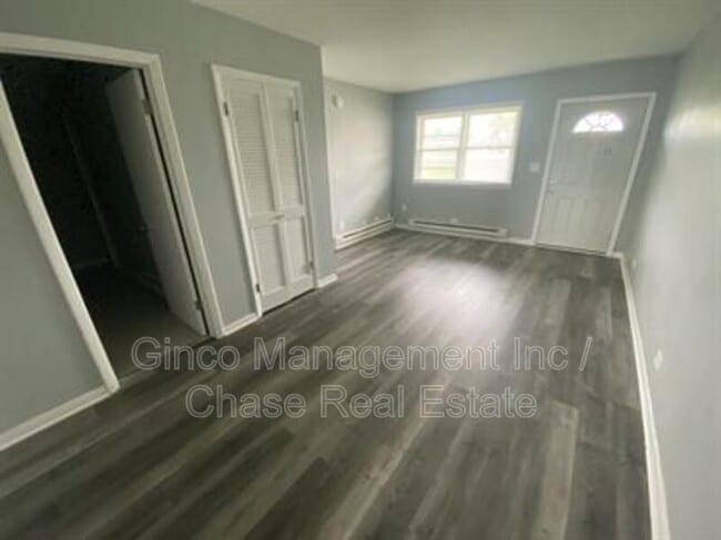 Building Photo - 29837 IL-50