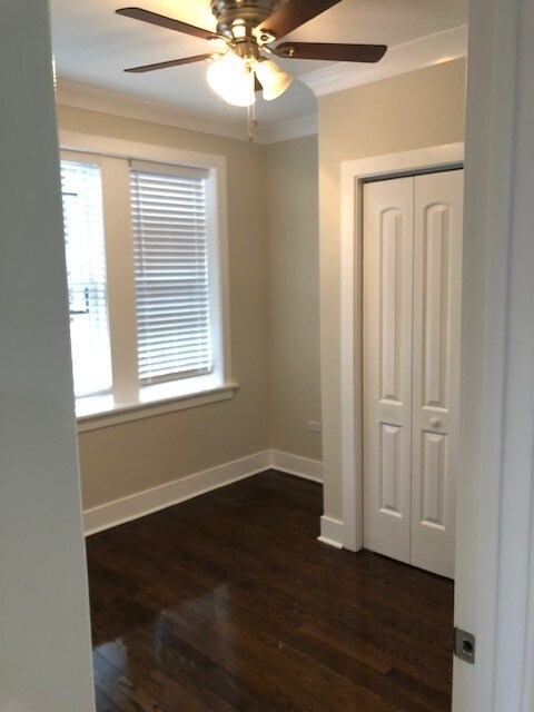 Building Photo - 839 W Cornelia Ave