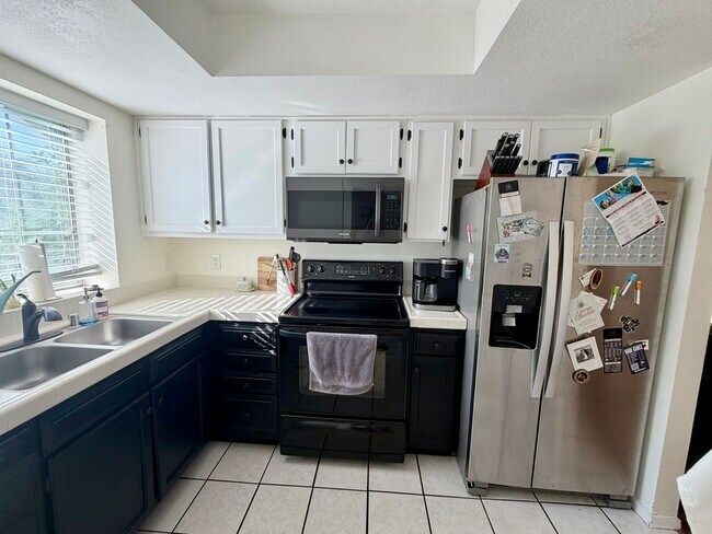 Building Photo - 2751 Azuza Way