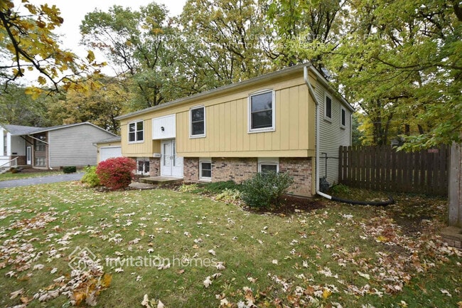 Building Photo - 7939 Edgewood Ct