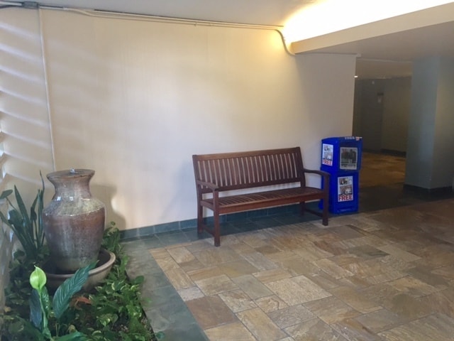 Building Photo - $1,550 Low rise Studio with all utilities included at Punahou Gardens in Makiki