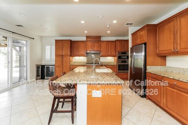 Building Photo - 1960 Parsley Dr