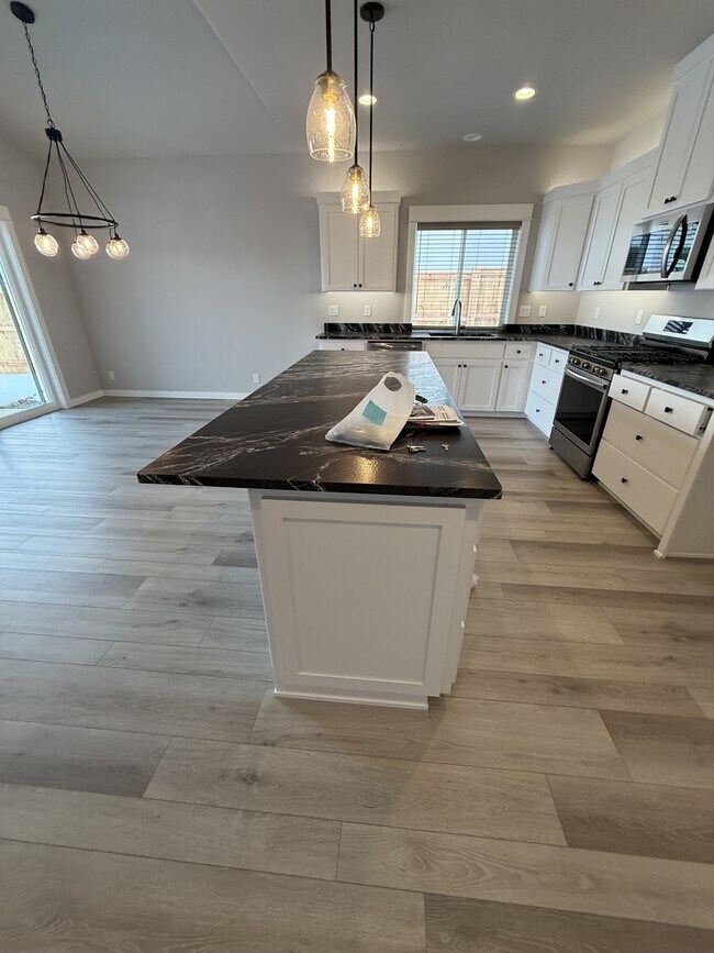 Building Photo - 3769 Durst St