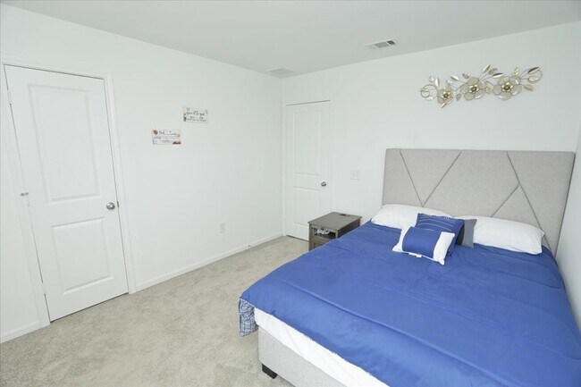 Building Photo - 14463 Cedar Ledge Ln