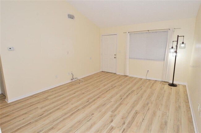 Building Photo - 10265 Gandy Blvd N