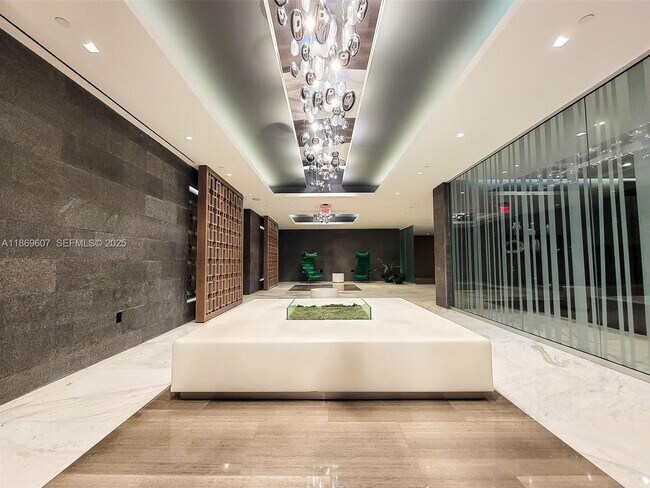 Building Photo - 400 Sunny Isles Blvd