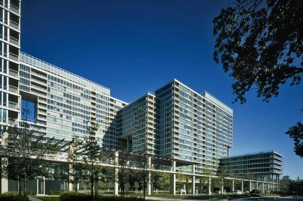 Building Photo - 9655 Woods Dr