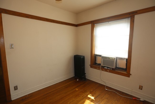 Building Photo - N. Racine