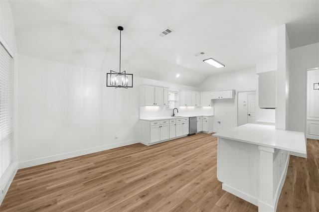 Building Photo - 3016 Deer Trail