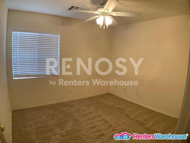 Building Photo - Ideal 3 Br 2 Ba 2 Cg Home Near Loop 303 & Greenway in Surprise!