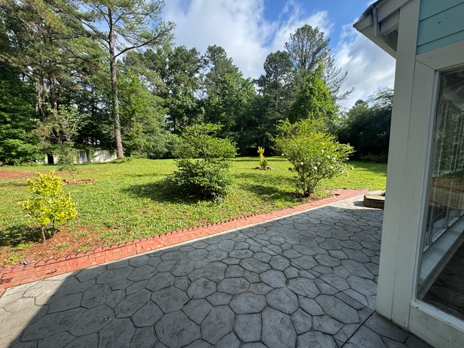 Building Photo - 7444 Berkshire Downs Dr