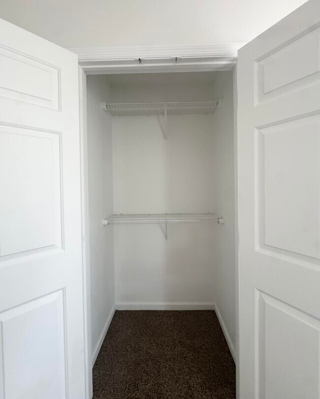 Building Photo - 1132 Jonestown Ln