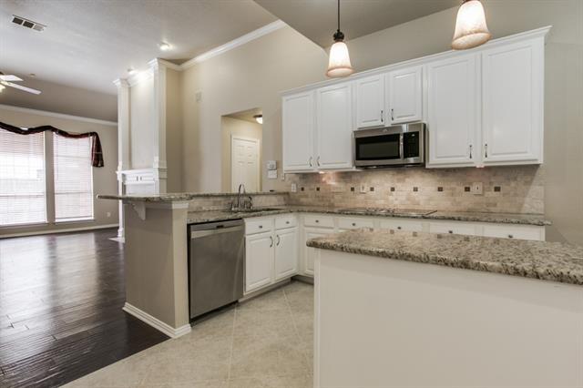 Building Photo - 5113 Teddington Park Dr