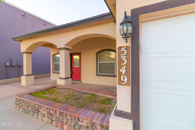 Building Photo - 5349 Jose Duran Ln