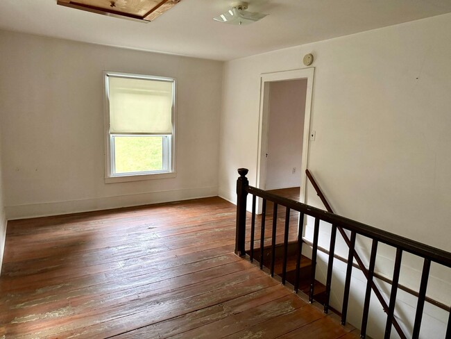 Building Photo - Cozy Blacksburg Home in Peaceful/Natural S...